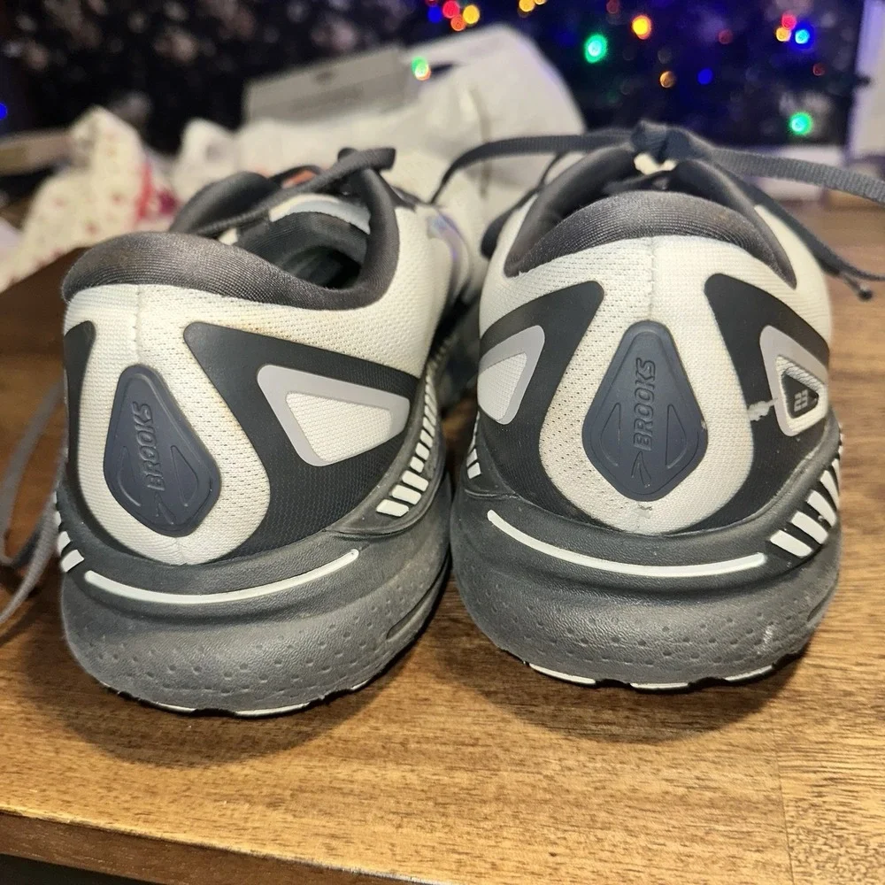 Brooks Adrenaline GTS 23 Mens Shoes 12.5‎ Running Athletic Oyster Ebony Sneakers